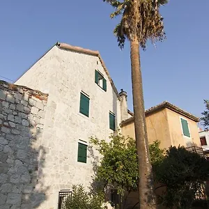 Bed & Breakfast Baguc krevet i doručak